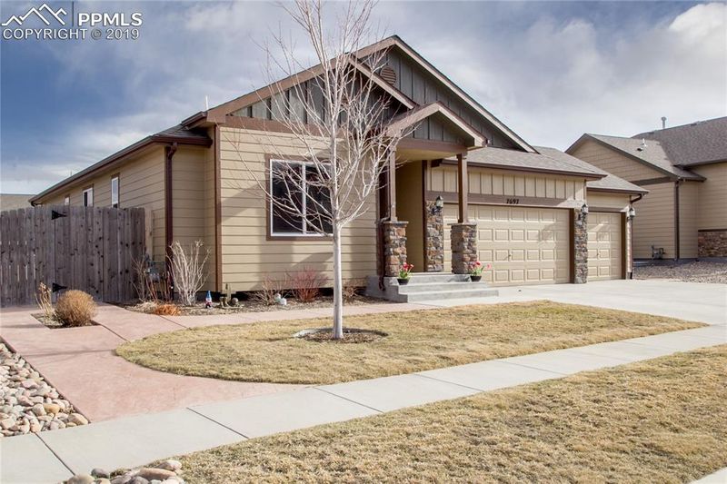 7697 Forest Valley Loop, Colorado Springs, CO 80908