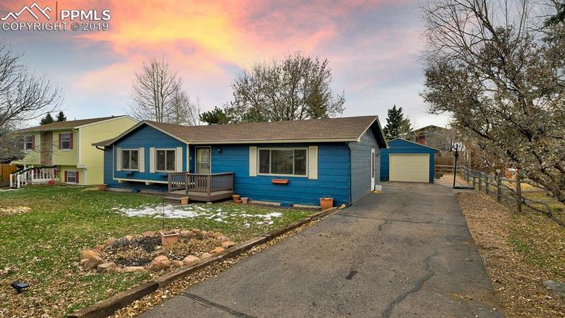 77 Lower Glenway St, Palmer Lake, CO 80133