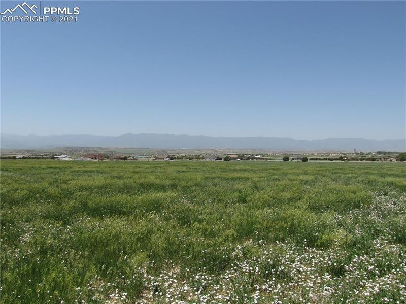 77 Top Rail Trl, Penrose, CO 81240