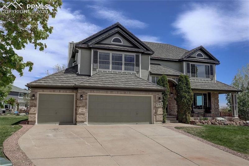 770 Maroonglen Ct, Colorado Springs, CO 80906