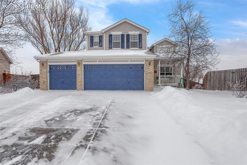 7701 Silver Maple Ln, Colorado Springs, CO 80920