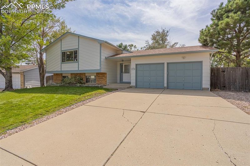 7715 Feldspar Dr, Colorado Springs, CO 80911