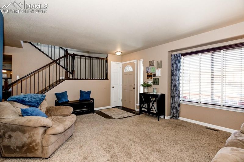 7718 Dutch Loop, Colorado Springs, CO 80925