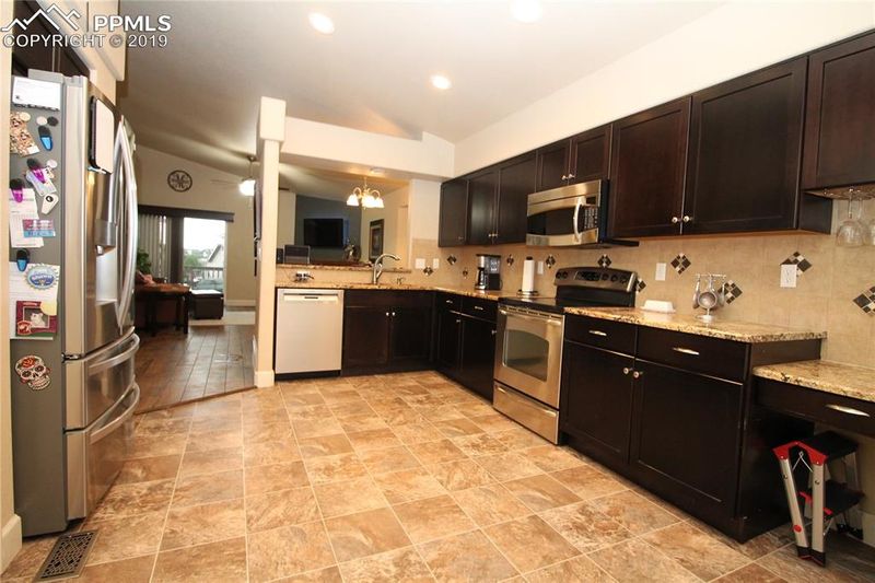 7719 Paca Pl, Fountain, CO 80817