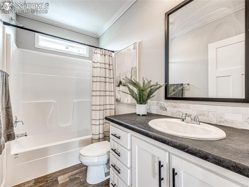 772 7th St, Penrose, CO 81240