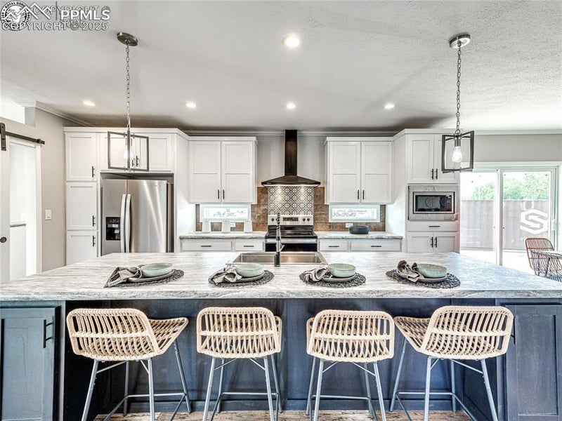 772 7th St, Penrose, CO 81240