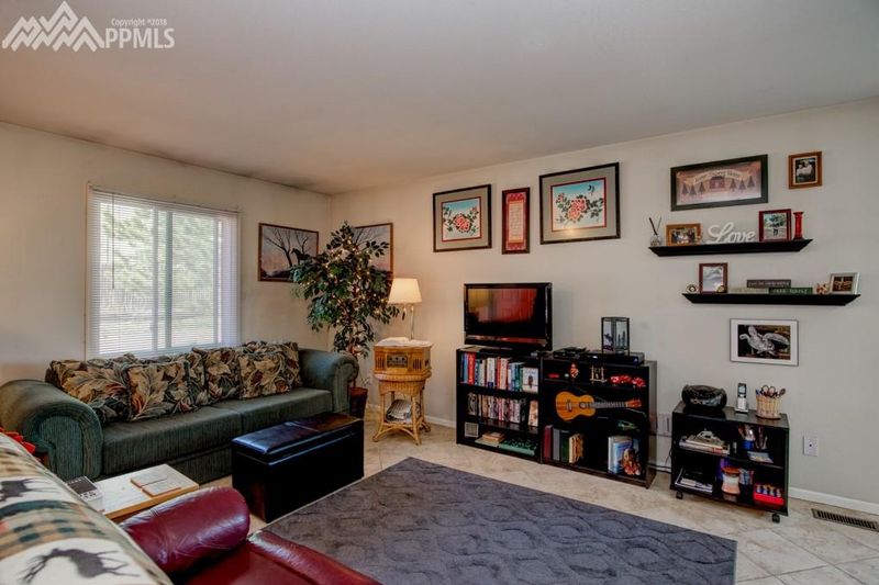 772 Century Pl, Monument, CO 80132