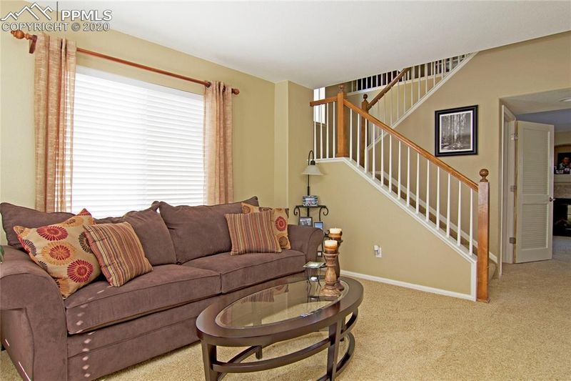 7724 Autumn Leaf Way, Colorado Springs, CO 80922