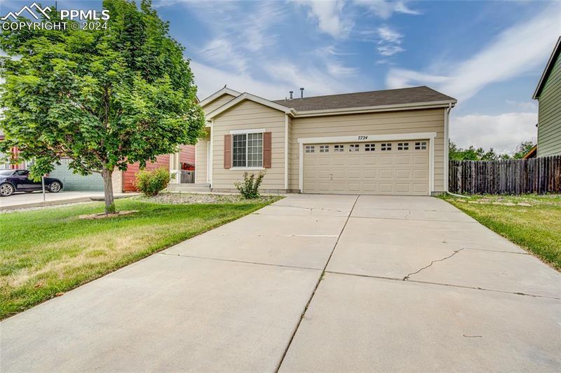 7724 Coffee Rd, Peyton, CO 80831