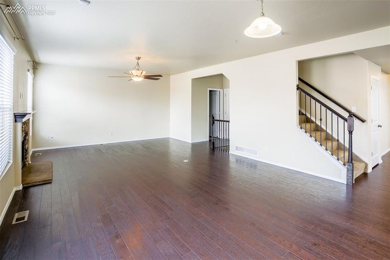 7735 Renegade Hill Dr, Colorado Springs, CO 80923