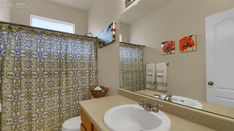 7736 Orange Sunset Dr, Colorado Springs, CO 80922