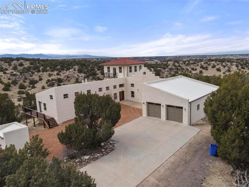 7739 W Pine Bluff Dr, Pueblo, CO 81004