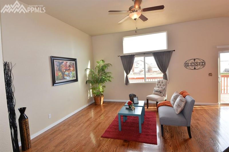 7747 Braxton Dr, Fountain, CO 80817