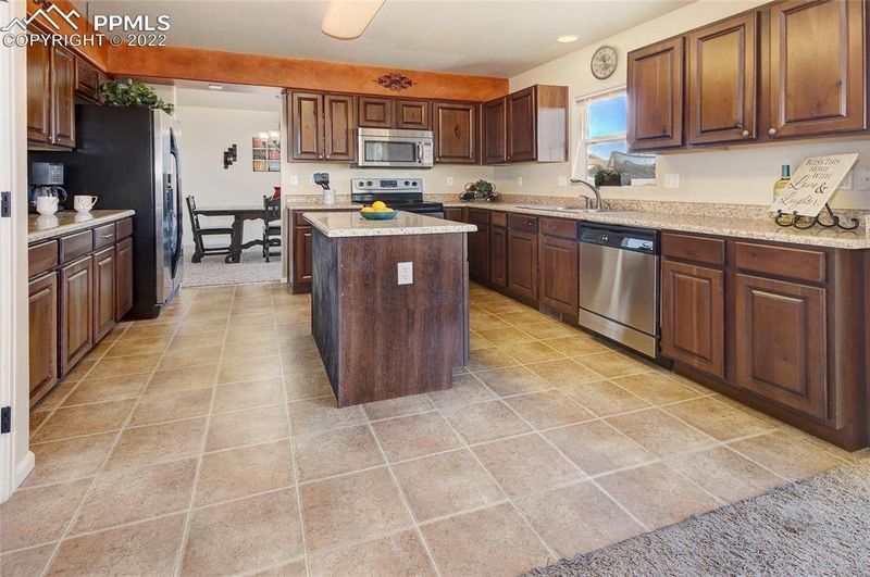 7758 Chasewood Loop, Colorado Springs, CO 80908
