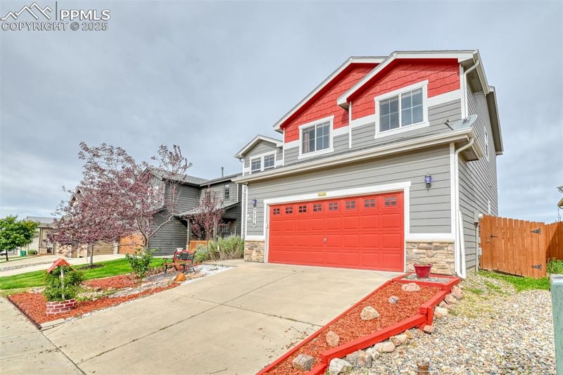 7776 Braxton Dr, Fountain, CO 80817