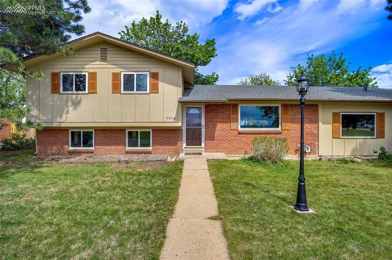 7778 Beverly Blvd, Parker, CO 80108