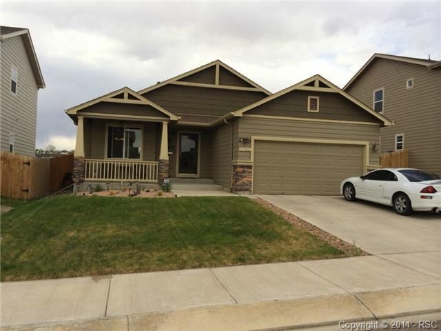 7782 Braxton Dr, Fountain, CO 80817