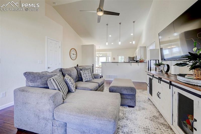 7782 Dutch Loop, Colorado Springs, CO 80925