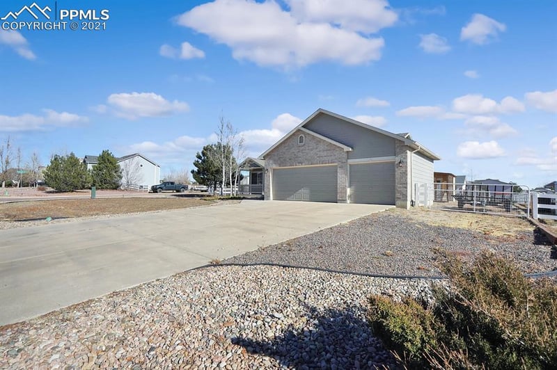 7795 Midnight Rd, Peyton, CO 80831