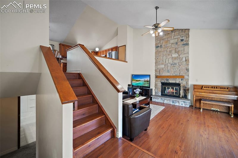 780 Bayfield Dr, Colorado Springs, CO 80906