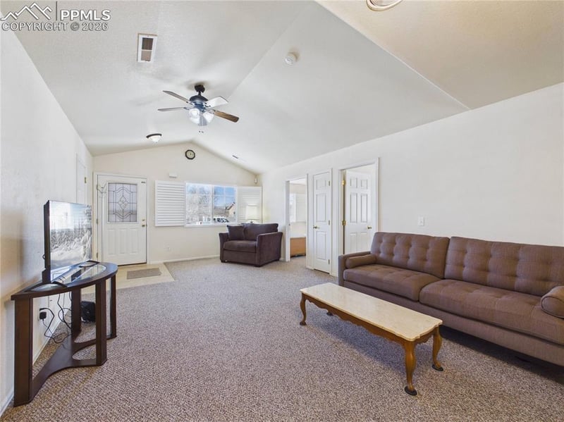 780 S Wolcott Dr, Pueblo, CO 81007