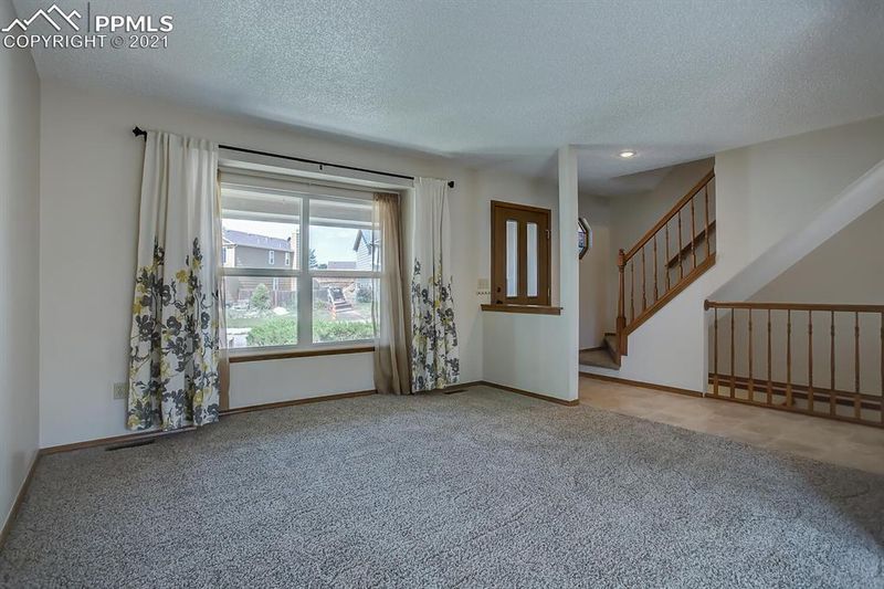 7807 Potomac Dr, Colorado Springs, CO 80920