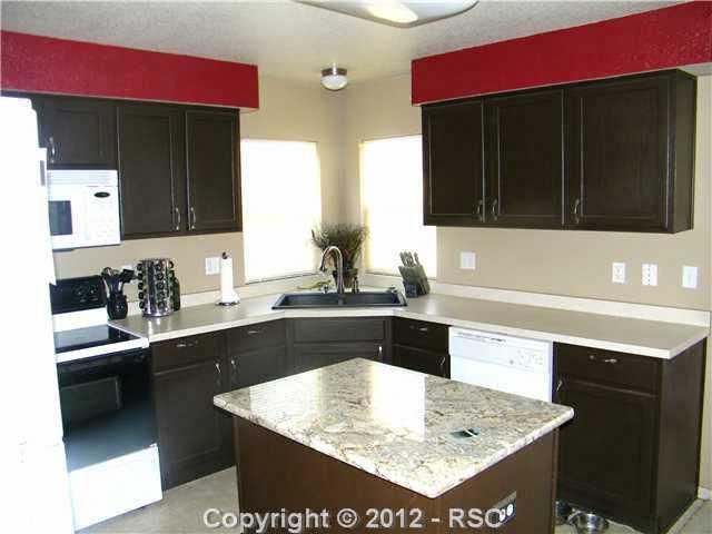 7813 Tango Ln, Colorado Springs, CO 80923