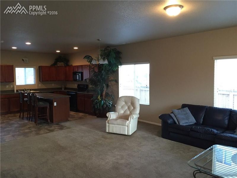 7818 Chasewood Loop, Colorado Springs, CO 80908