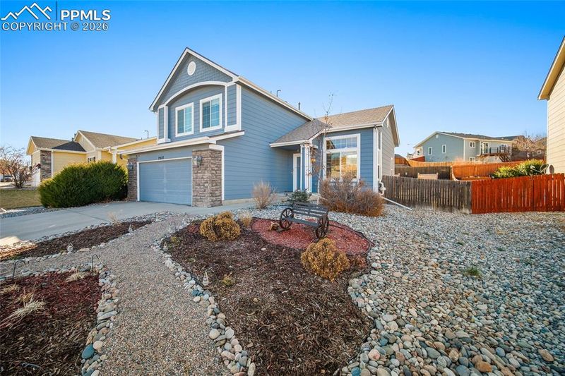 7827 Creekfront Dr, Fountain, CO 80817