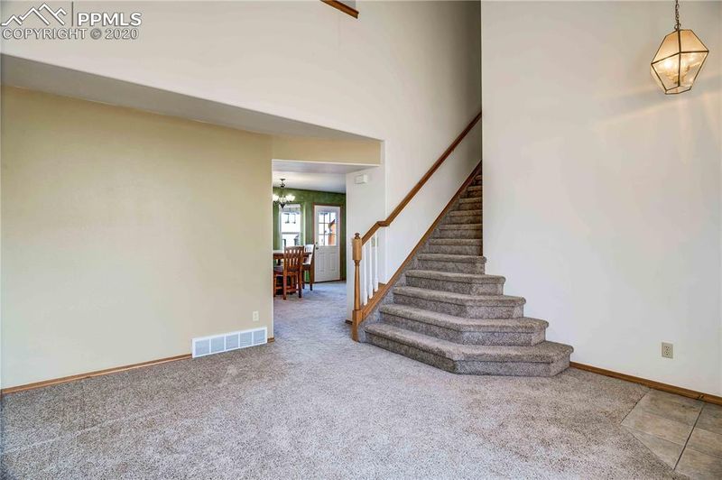 7827 Parsonage Ln, Colorado Springs, CO 80951