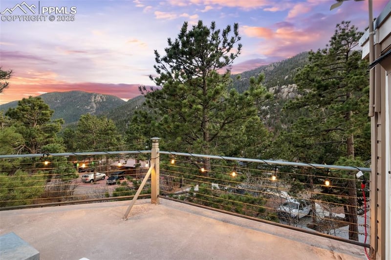 7830 Bluff Rd, Cascade, CO 80809