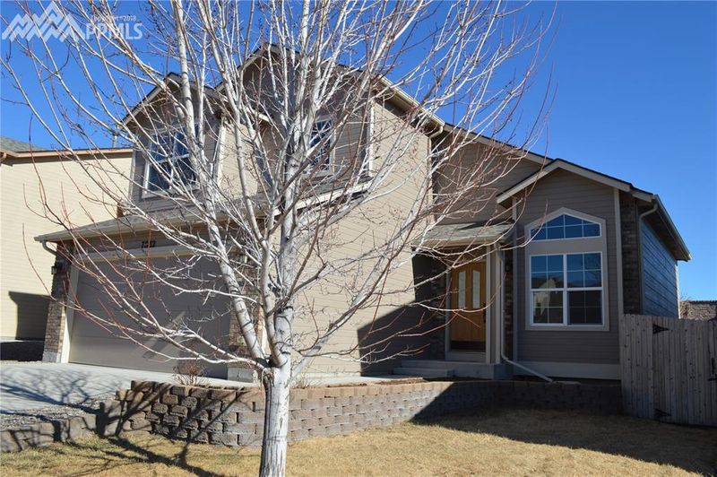 7832 Parsonage Ln, Colorado Springs, CO 80951