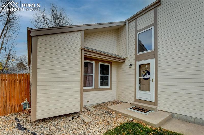 7834 S Windermere Cir, Littleton, CO 80120