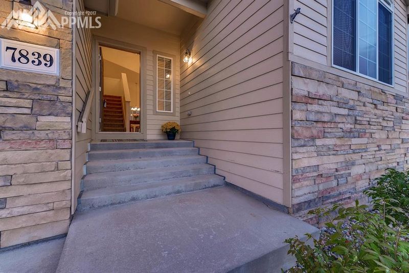 7839 Superior Hill Pl, Colorado Springs, CO 80908