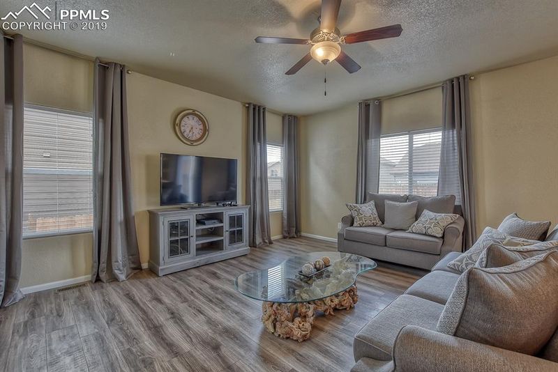 7844 Smokewood Dr, Colorado Springs, CO 80908