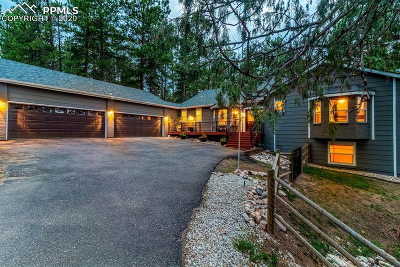 7847 Inca Rd, Larkspur, CO 80118