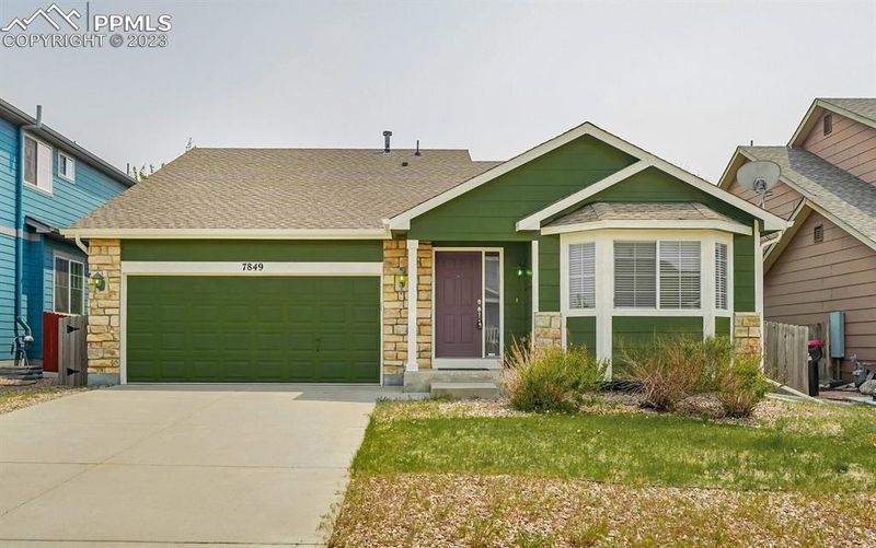 7849 Irish Dr, Colorado Springs, CO 80951
