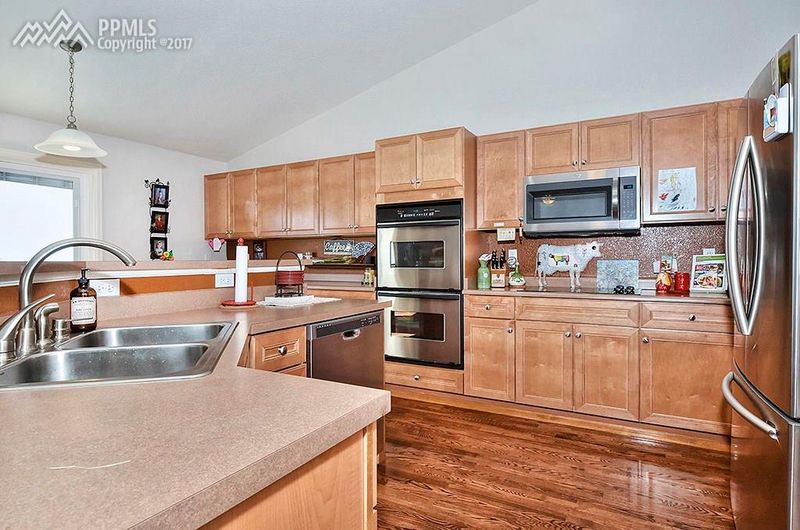 7855 Midnight Rd, Peyton, CO 80831