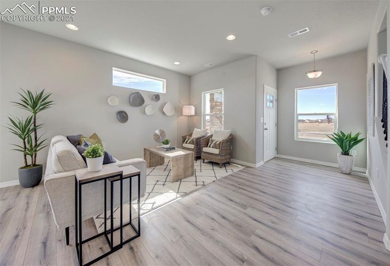7856 Kirwin Hts, Colorado Springs, CO 80924