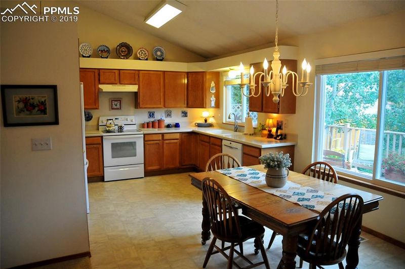 7860 Swiftrun Rd, Colorado Springs, CO 80920