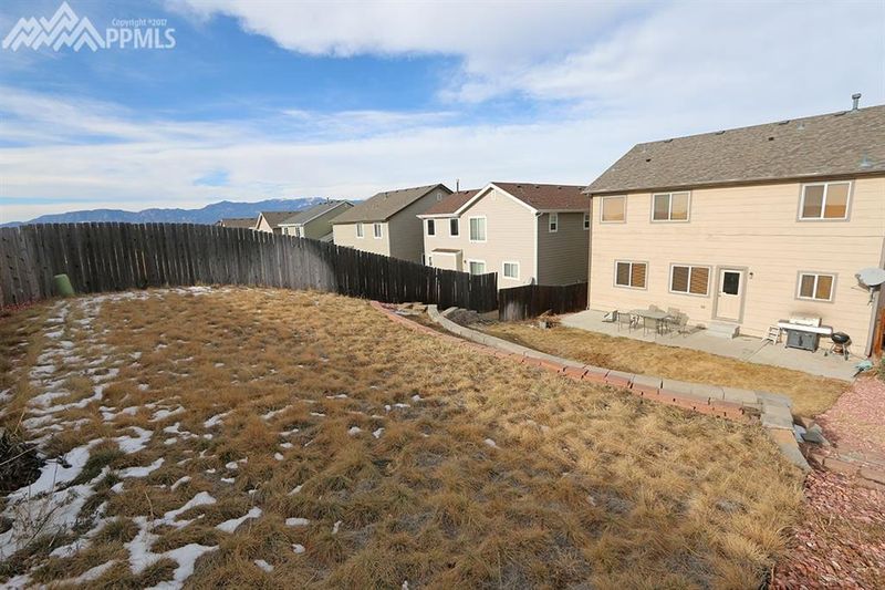 7868 Parsonage Dr, Colorado Springs, CO 80951