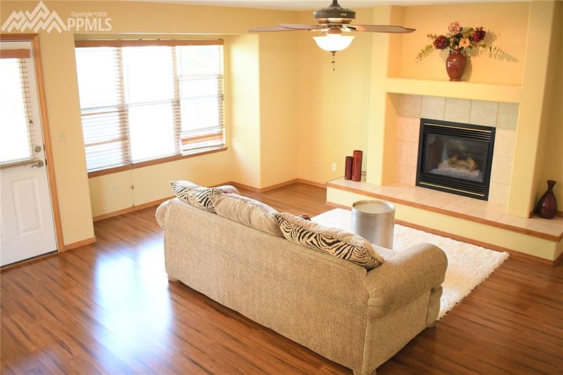 7880 Interlaken Dr, Colorado Springs, CO 80920