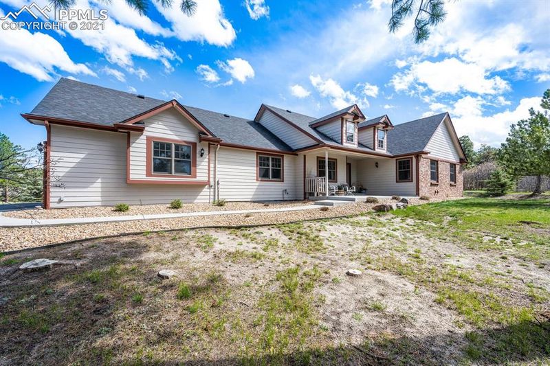 7882 Cinnamon Cir, Larkspur, CO 80118