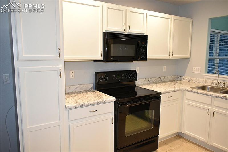 7908 Gate Post Ln, Fountain, CO 80817