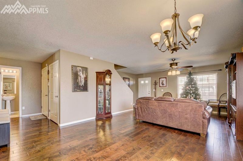 7909 Candlelight Ln, Fountain, CO 80817