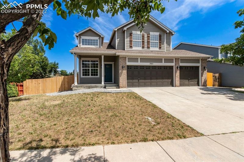 7915 Black Walnut Dr, Colorado Springs, CO 80920