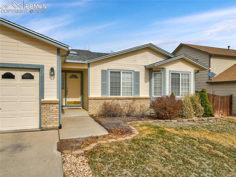 7930 Hidden Pine Dr, Colorado Springs, CO 80925