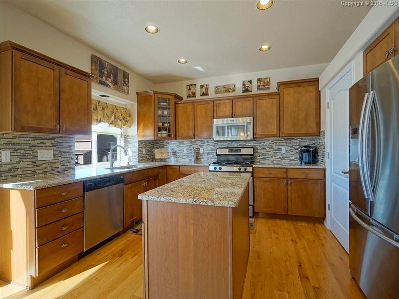 7936 Mount Hayden Dr, Colorado Springs, CO 80924