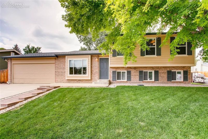 7971 S Estes St, Littleton, CO 80128