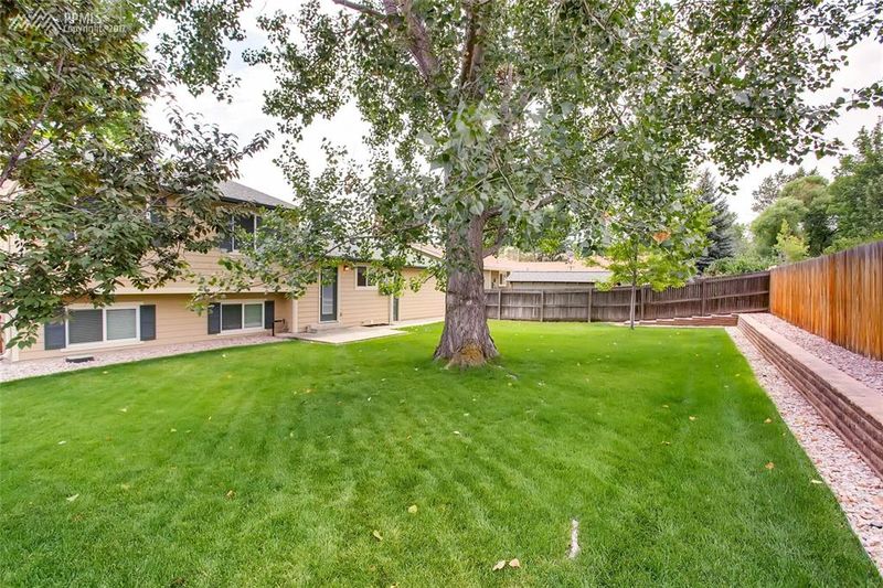 7971 S Estes St, Littleton, CO 80128